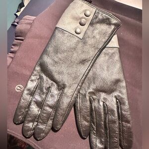 Title:
Black Leather Gloves with Grey Contrast Cuff & Button Detail